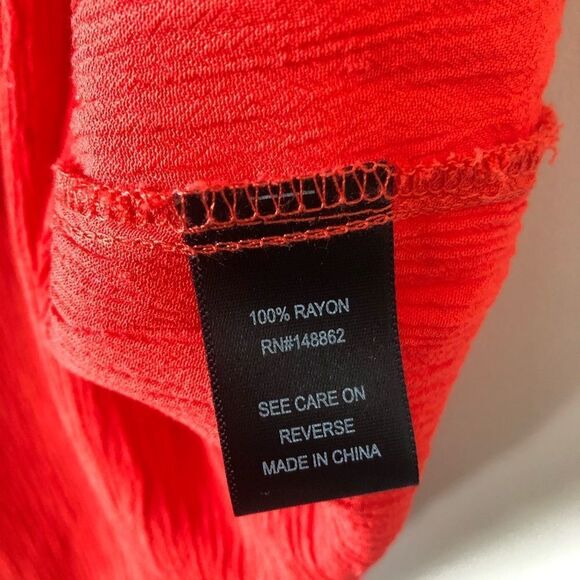 TORRID-HARPER - BLOOD ORANGE SWISS DOT TUNIC - Picture 9 of 10